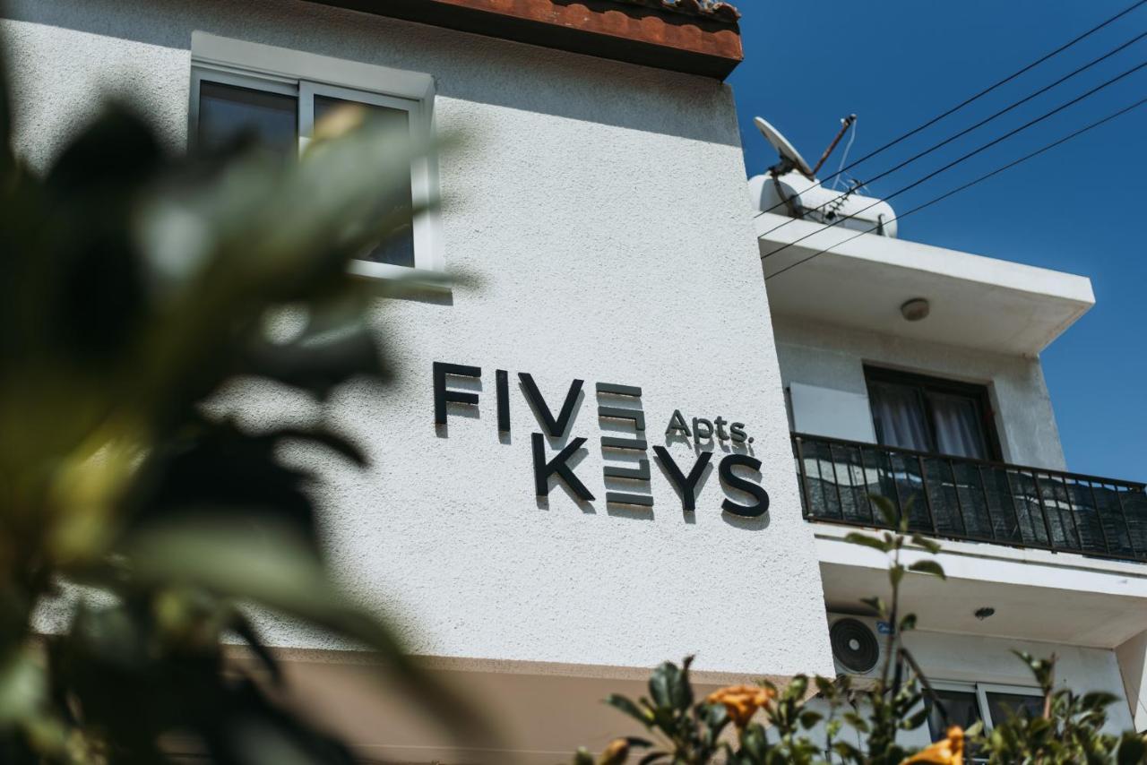 Five Keys Apartments Ayia Napa Bagian luar foto