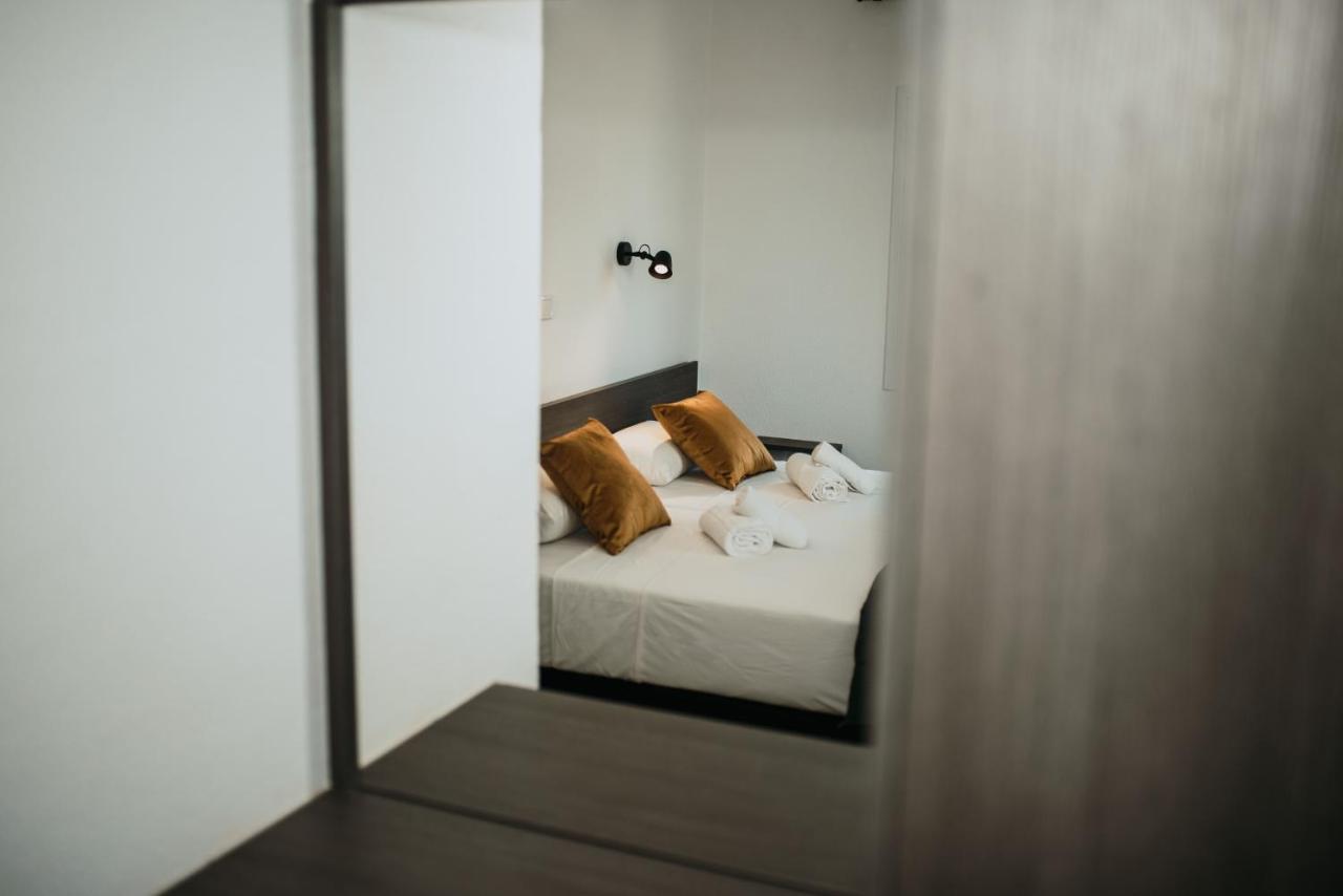 Five Keys Apartments Ayia Napa Bagian luar foto