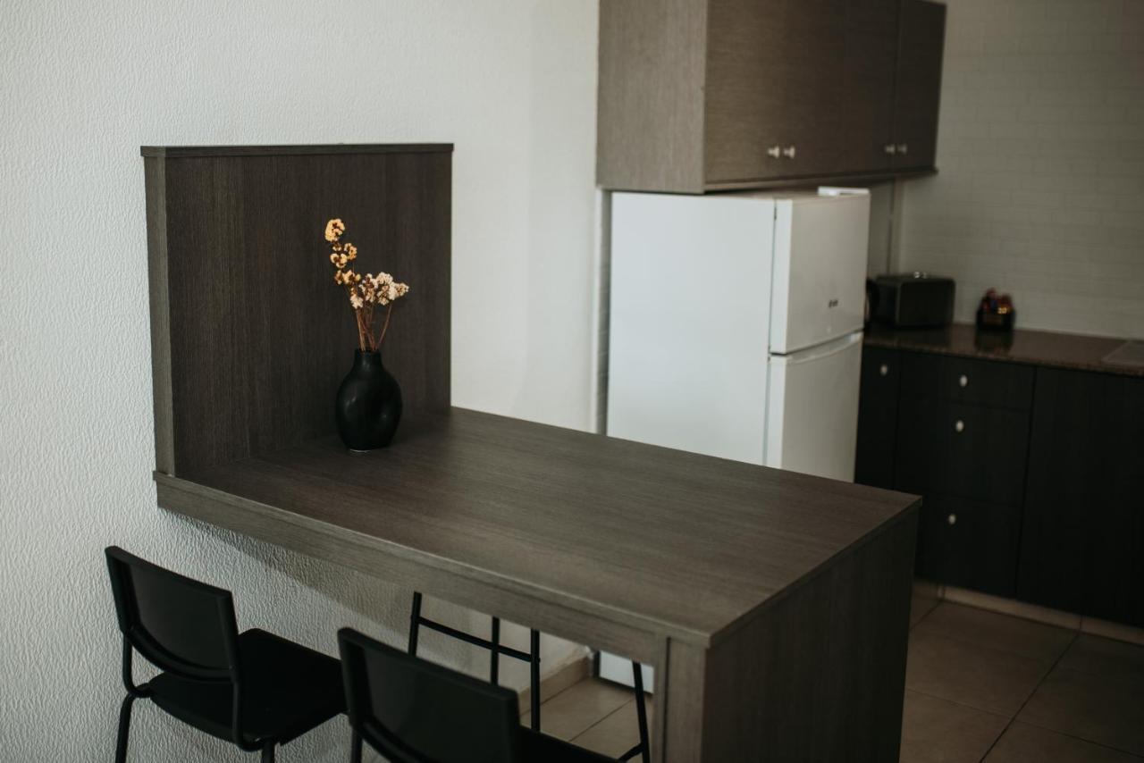 Five Keys Apartments Ayia Napa Bagian luar foto