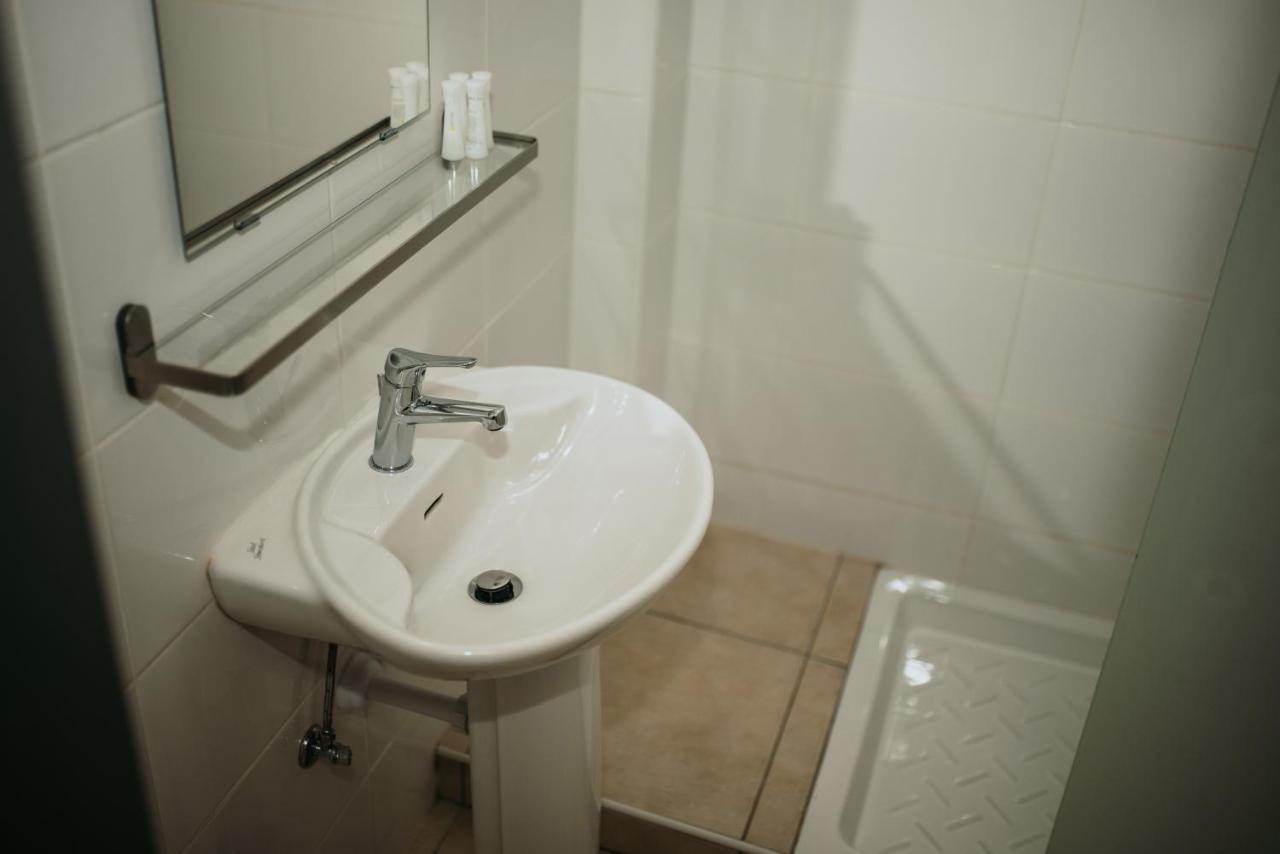 Five Keys Apartments Ayia Napa Bagian luar foto